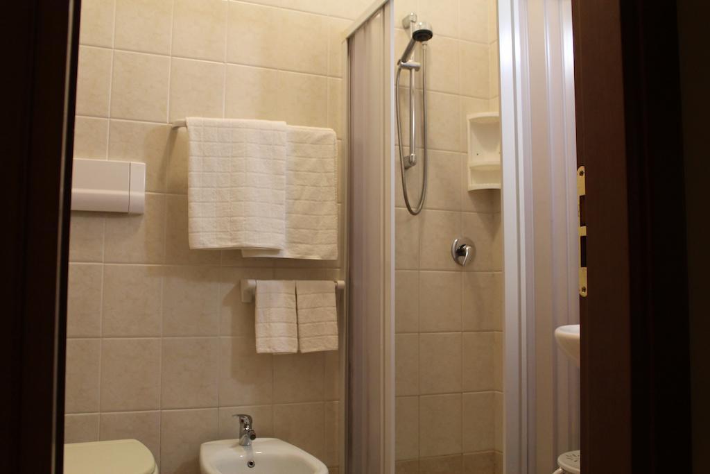 Camere Helios San Giovanni Rotondo Bilik gambar
